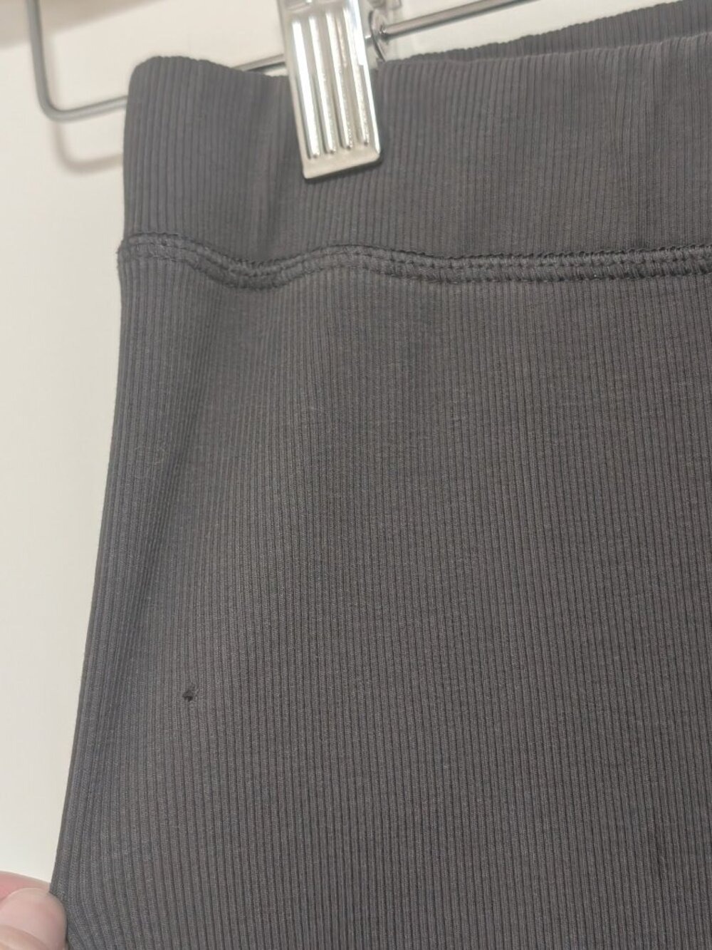 Brunette The Label | Ribbed High Rise Leggings In Charcoal - Picture 4 of 9
